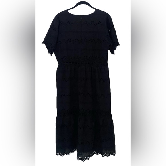 The Secret Label Black Eyelet Short Sleeved Dress Women's Size 2 - Picture 1 of 4